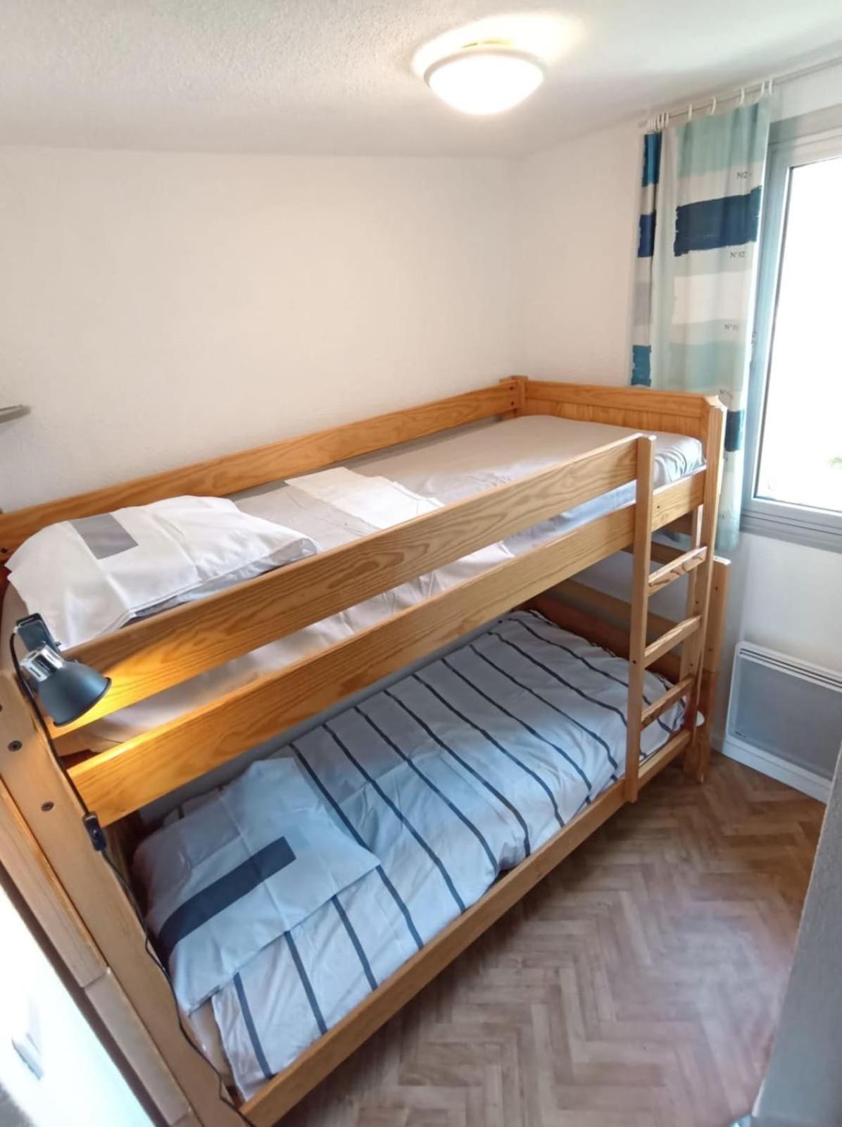 Apartment T2 Sleeping Corner 45 Places Beautiful View With Balcony Амбрюн Екстериор снимка
