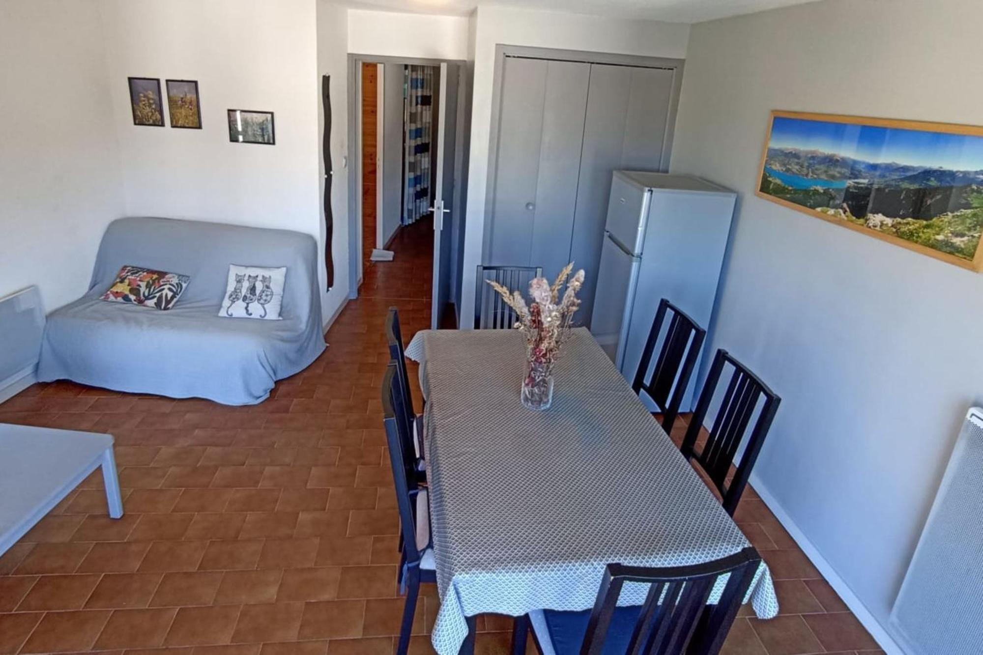 Apartment T2 Sleeping Corner 45 Places Beautiful View With Balcony Амбрюн Екстериор снимка
